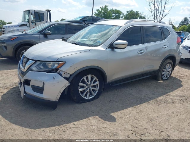 Auction sale of the 2017 Nissan Rogue Sv, vin: JN8AT2MV5HW284994, lot number: 45906533