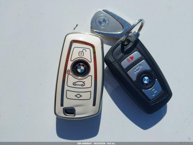 5UXWX9C5XF0D59738 BMW X3 Xdrive28i