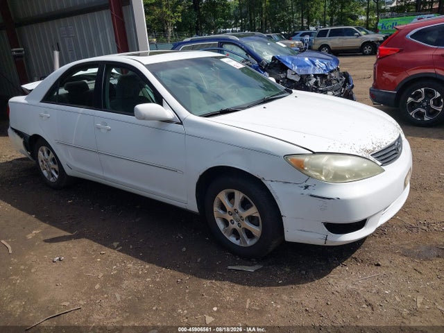 2005 Toyota Camry Xle მანქანა იყიდება აუქციონზე, vin: 4T1BE30K35U395106, აუქციონის ნომერი: 45906561