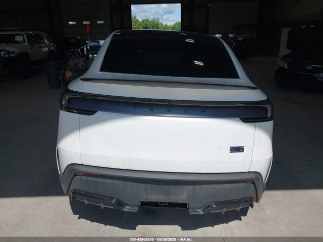 Tesla Model Y Performance All-wheel Drive 2026 7SAYGDET6TA618597 Image 15