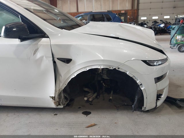 Tesla Model Y Performance All-wheel Drive 2026 7SAYGDET6TA618597 Image 20