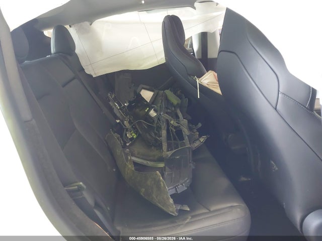 7SAYGDET6TA618597 Tesla Model Y Performance All-wheel Drive