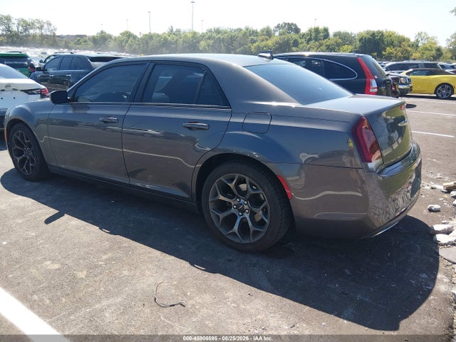Chrysler 300 300s 2018 2C3CCABG0JH214122 Image 3