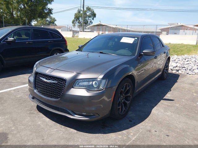 Chrysler 300 300s 2018 2C3CCABG0JH214122 Image 6