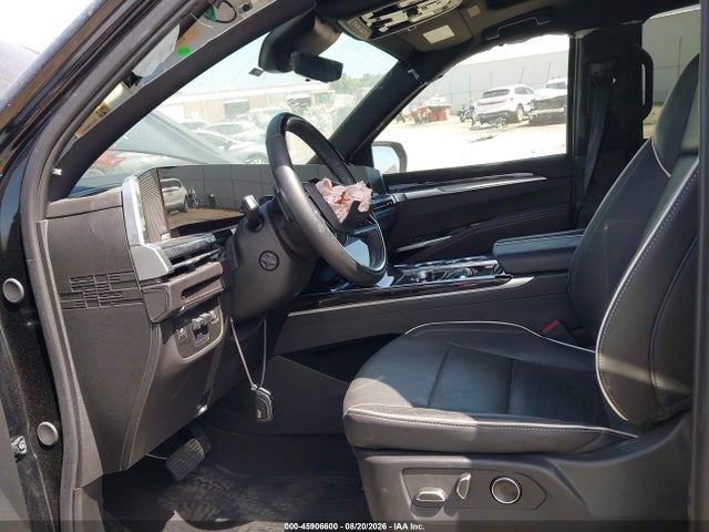 Продажа на аукционе авто 2025 Cadillac Escalade Sport, vin: 1GYS8ERL0SR102421, номер лота: 45906600