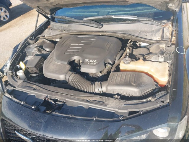 45906645 :رقم المزاد ، 2C3CCAGG6FH792919 vin ، 2015 Chrysler 300 S مزاد بيع