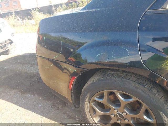45906645 :رقم المزاد ، 2C3CCAGG6FH792919 vin ، 2015 Chrysler 300 S مزاد بيع