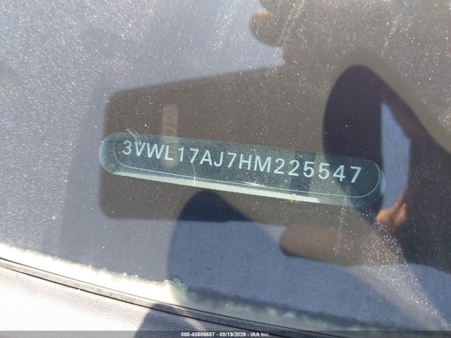 45906687 :رقم المزاد ، 3VWL17AJ7HM225547 vin ، 2017 Volkswagen Jetta 1.8t Sel مزاد بيع