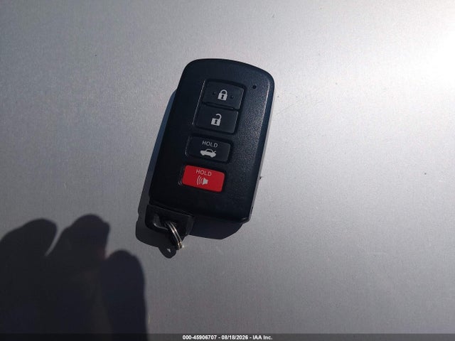 45906707 :رقم المزاد ، 4T1BF1FK7HU644407 vin ، 2017 Toyota Camry Xle مزاد بيع