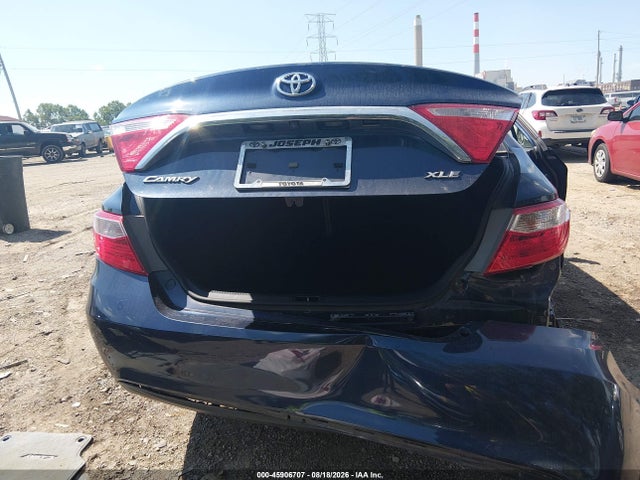 45906707 :رقم المزاد ، 4T1BF1FK7HU644407 vin ، 2017 Toyota Camry Xle مزاد بيع