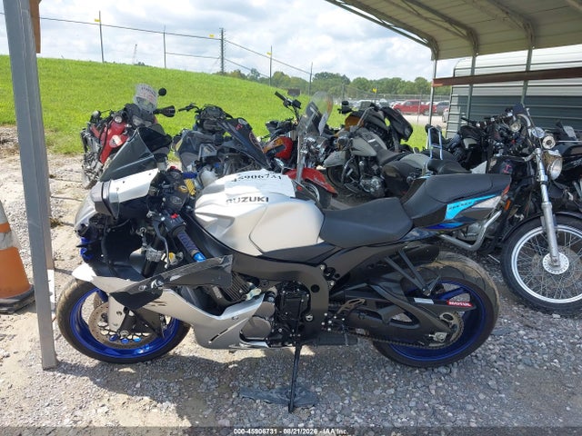 Suzuki GSX-R600 2026 JS1GN7FA7T7100613 Image 13