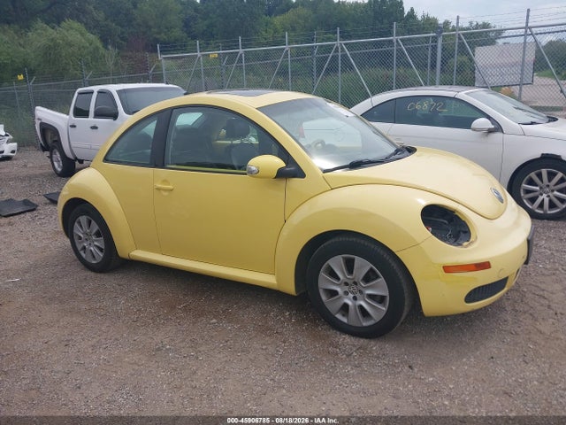 45906785 :رقم المزاد ، 3VWRW31C49M500900 vin ، 2009 Volkswagen New Beetle 2.5l مزاد بيع