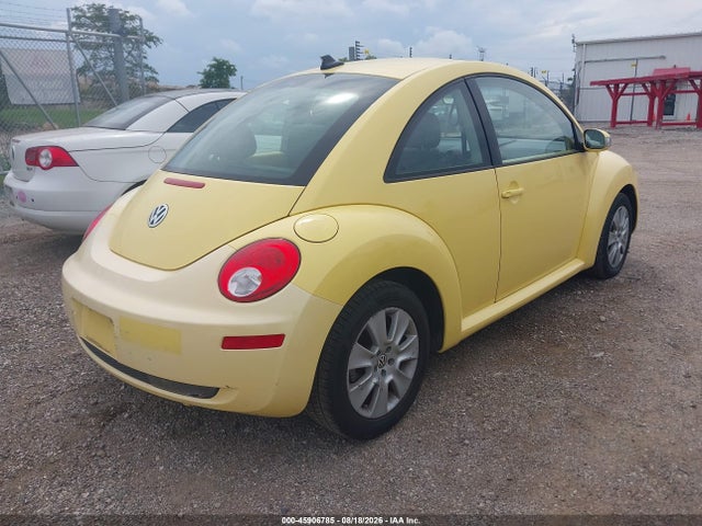 45906785 :رقم المزاد ، 3VWRW31C49M500900 vin ، 2009 Volkswagen New Beetle 2.5l مزاد بيع