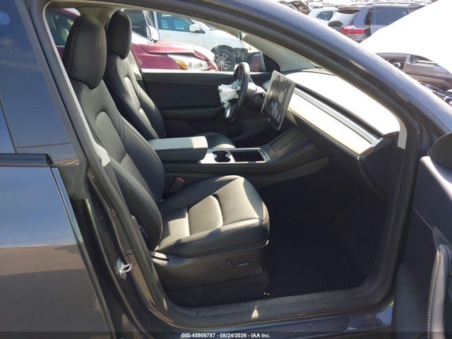 Продаж на аукціоні авто 2022 Tesla Model Y Long Range Dual Motor All-wheel Drive, vin: 7SAYGDEE8NF354029, номер лоту: 45906787
