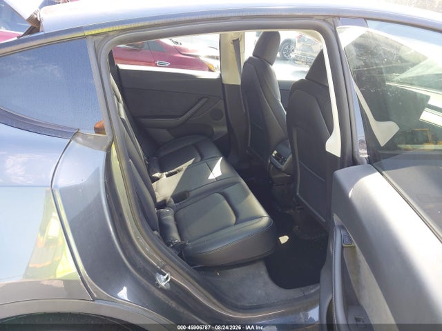 Продаж на аукціоні авто 2022 Tesla Model Y Long Range Dual Motor All-wheel Drive, vin: 7SAYGDEE8NF354029, номер лоту: 45906787