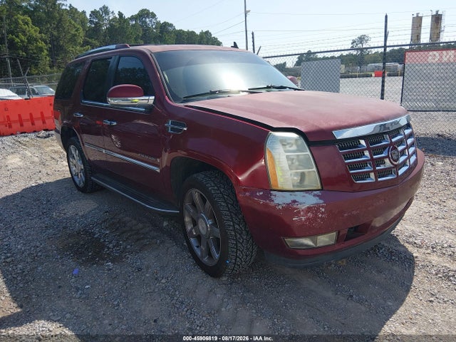 45906819 :رقم المزاد ، 1GYEC638X8R121962 vin ، 2008 Cadillac Escalade Standard مزاد بيع