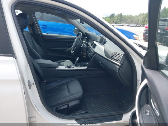 BMW 320i Xdrive 2014 WBA3C3G51ENS71826 Image 5