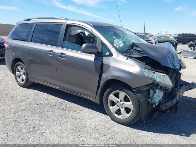 Toyota Sienna Le V6 8 Passenger 2014 5TDKK3DC3ES469340 главное изображение