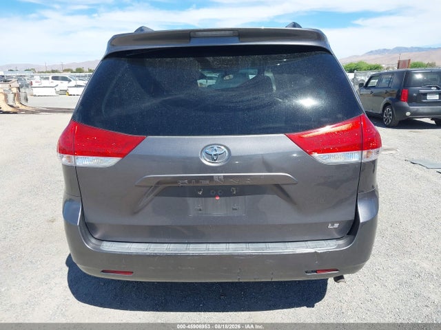 2014 Toyota Sienna Le V6 8 Passenger მანქანა იყიდება აუქციონზე, vin: 5TDKK3DC3ES469340, აუქციონის ნომერი: 45906953