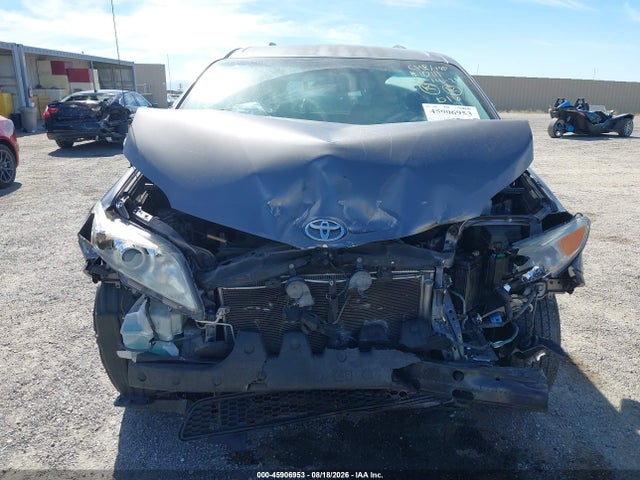 2014 Toyota Sienna Le V6 8 Passenger მანქანა იყიდება აუქციონზე, vin: 5TDKK3DC3ES469340, აუქციონის ნომერი: 45906953