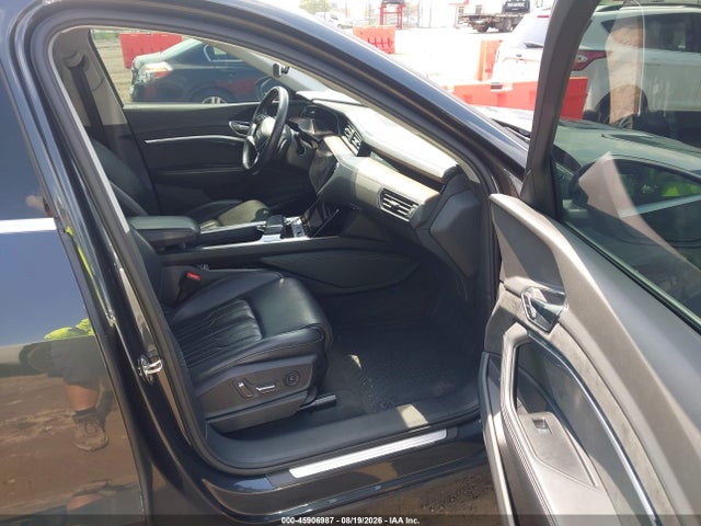 Audi E-tron Premium Plus 2019 WA1VAAGE5KB024967 Image 5