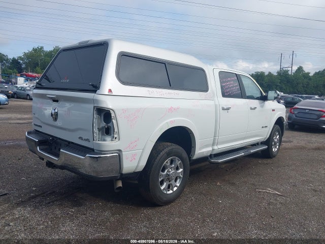 3C6UR5FJ9NG386951 RAM 2500 Laramie 4x4 6&#039;4 Box