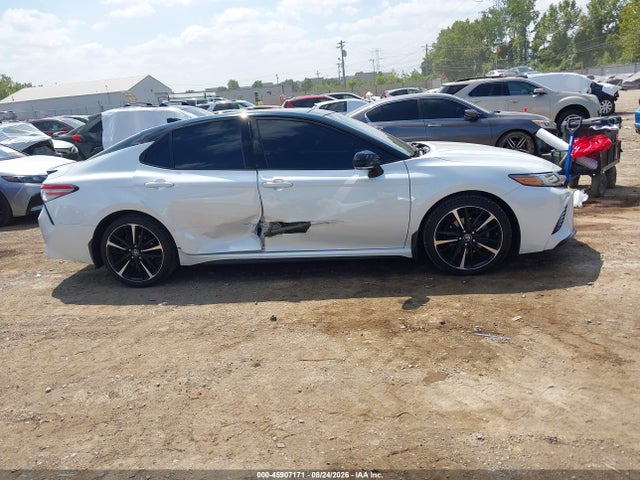 45907171 :رقم المزاد ، 4T1B61HKXKU209207 vin ، 2019 Toyota Camry Xse مزاد بيع