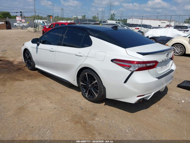 45907171 :رقم المزاد ، 4T1B61HKXKU209207 vin ، 2019 Toyota Camry Xse مزاد بيع