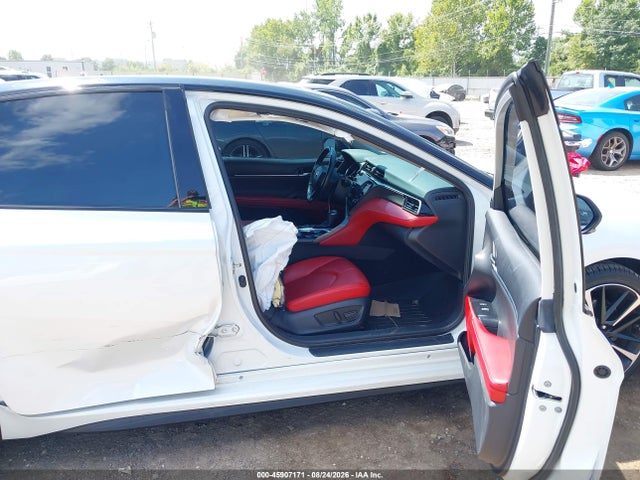 45907171 :رقم المزاد ، 4T1B61HKXKU209207 vin ، 2019 Toyota Camry Xse مزاد بيع
