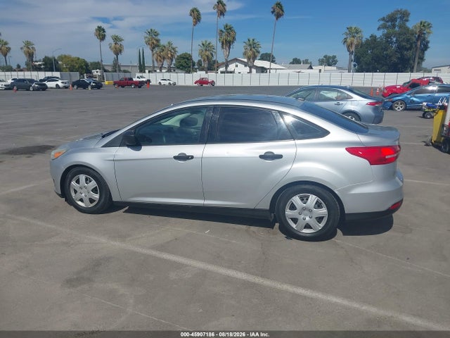 Ford FOCUS S 2016 1FADP3E29GL276233 Image 14