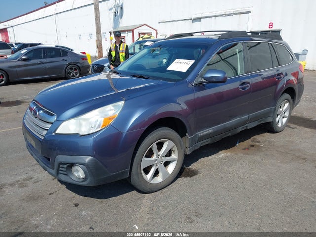45907192 :رقم المزاد ، 4S4BRBGCXD3260514 vin ، 2013 Subaru Outback 2.5i Premium مزاد بيع