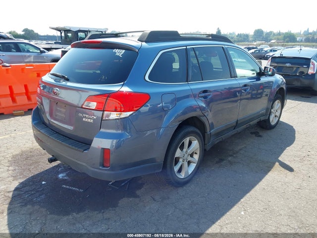 45907192 :رقم المزاد ، 4S4BRBGCXD3260514 vin ، 2013 Subaru Outback 2.5i Premium مزاد بيع