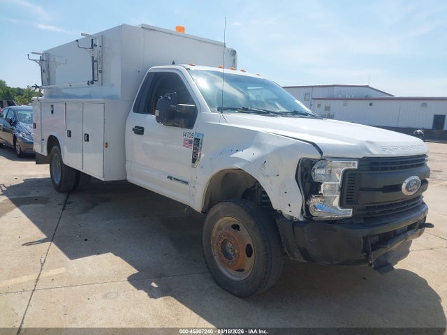 45907240 :رقم المزاد ، 1FDUF5HT2KEF70823 vin ، 2019 Ford F-550 Chassis Xl مزاد بيع