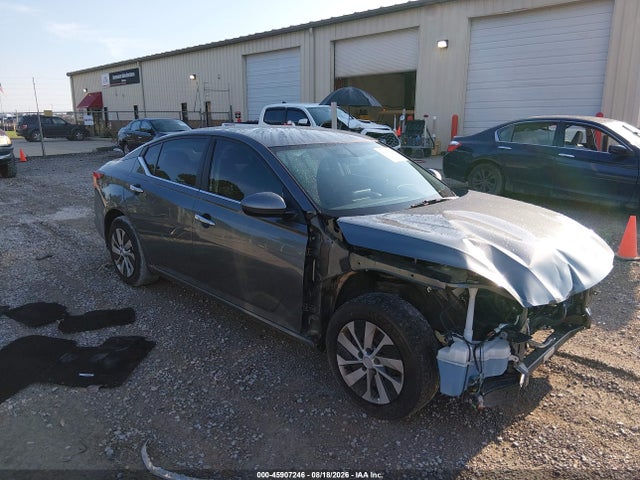 45907246 :رقم المزاد ، 1N4BL4BV5LC192900 vin ، 2020 Nissan Altima S Fwd مزاد بيع