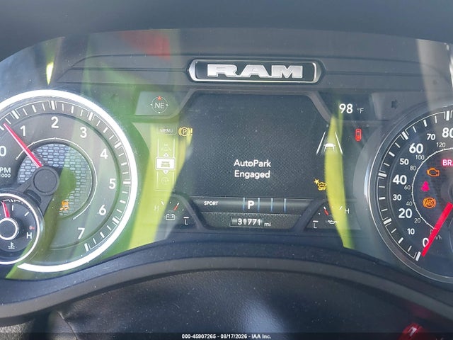1C6RREFGXSN647596 RAM 1500 Big Horn 4x2 5&#039;7 Box