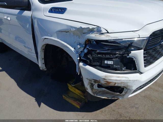 1C6RREFGXSN647596 RAM 1500 Big Horn 4x2 5&#039;7 Box