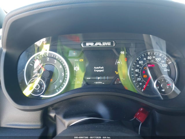 1C6RREFGXSN647596 RAM 1500 Big Horn 4x2 5&#039;7 Box