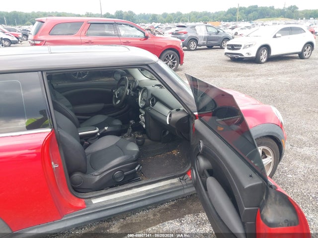 Продажа на аукционе авто 2009 Mini Cooper, vin: WMWMF33549TT69056, номер лота: 45907341