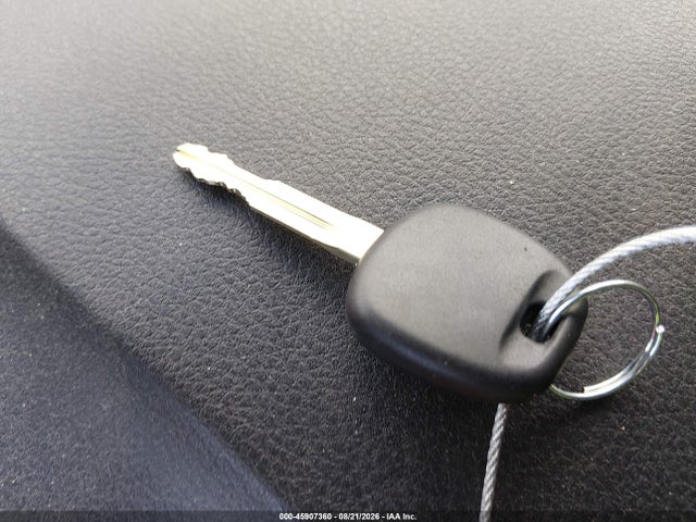 Продажа на аукционе авто 2017 Toyota Yaris L, vin: VNKKTUD35HA075382, номер лота: 45907360