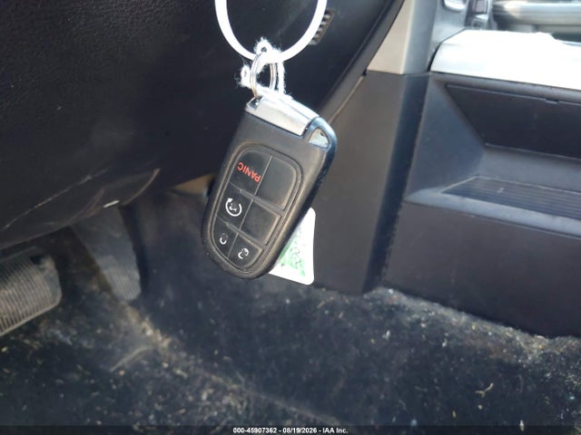 45907362 :رقم المزاد ، 3C6UR5FL5JG386716 vin ، 2018 Ram 2500 Laramie  4x4 6'4 Box مزاد بيع