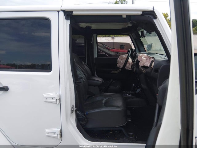 45907371 :رقم المزاد ، 1C4HJWEG9HL521110 vin ، 2017 Jeep Wrangler Unlimited Sahara مزاد بيع