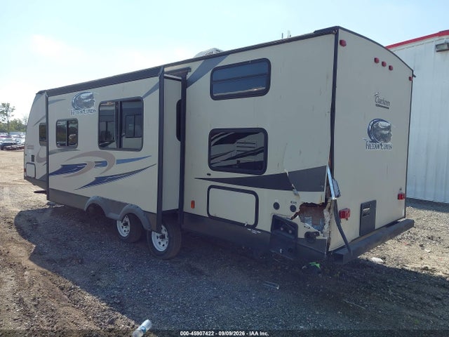 2015 Forest River Coachmen Freedom Express 282 Travel Trailer მანქანა იყიდება აუქციონზე, vin: 5ZT2FETB9FA016250, აუქციონის ნომერი: 45907422