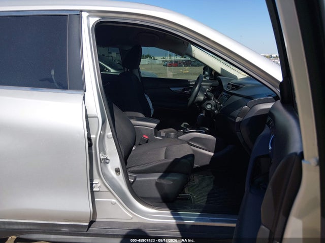 45907423 :رقم المزاد ، KNMAT2MT6JP570640 vin ، 2018 Nissan Rogue S مزاد بيع