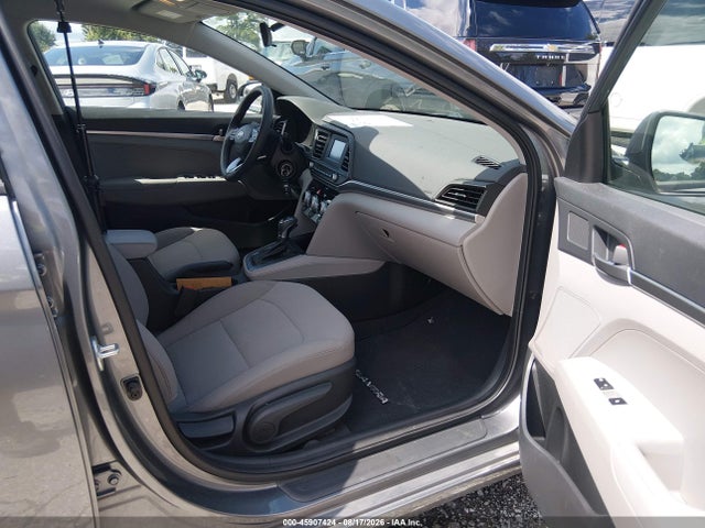 Продаж на аукціоні авто 2019 Hyundai Elantra Se, vin: 5NPD74LF3KH489505, номер лоту: 45907424