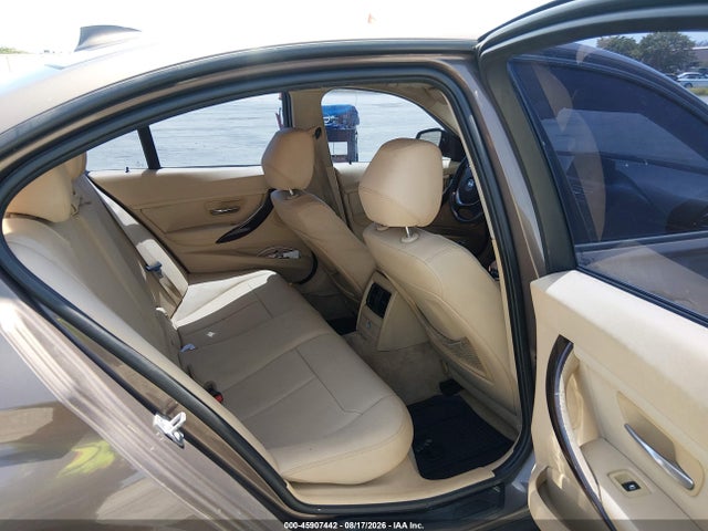 45907442 :رقم المزاد ، WBA3A5G59ENP32305 vin ، 2014 Bmw 328i مزاد بيع