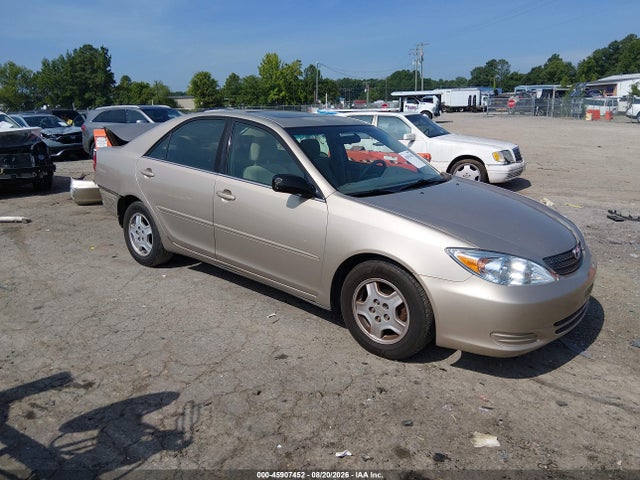 2002 Toyota Camry Le მანქანა იყიდება აუქციონზე, vin: 4T1BF30K22U536854, აუქციონის ნომერი: 45907452