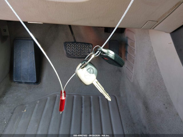 Продажа на аукционе авто 2002 Toyota Camry Le, vin: 4T1BF30K22U536854, номер лота: 45907452