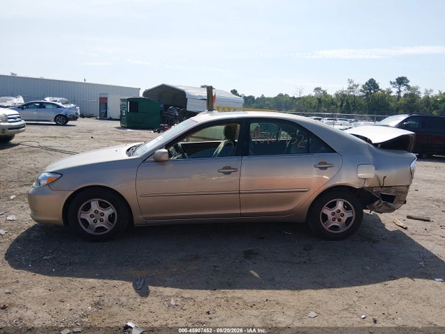 Продажа на аукционе авто 2002 Toyota Camry Le, vin: 4T1BF30K22U536854, номер лота: 45907452