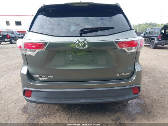Продаж на аукціоні авто 2015 Toyota Highlander Xle V6, vin: 5TDJKRFH9FS112317, номер лоту: 45907454