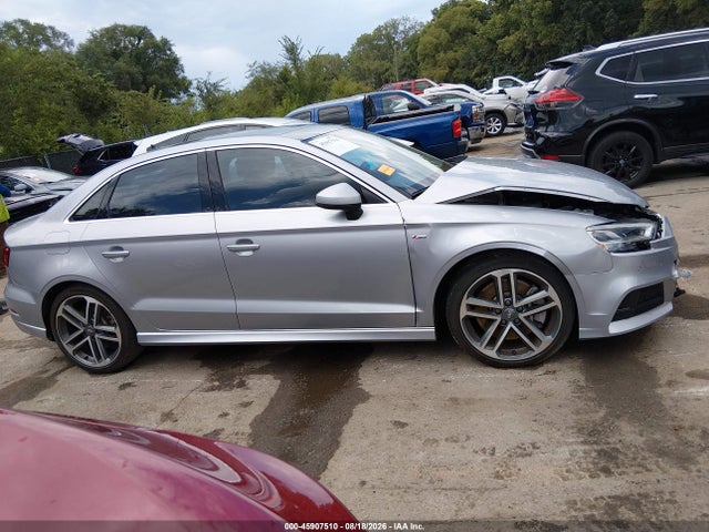 Продаж на аукціоні авто 2019 Audi A3 45 Premium, vin: WAUJEGFF3KA095075, номер лоту: 45907510